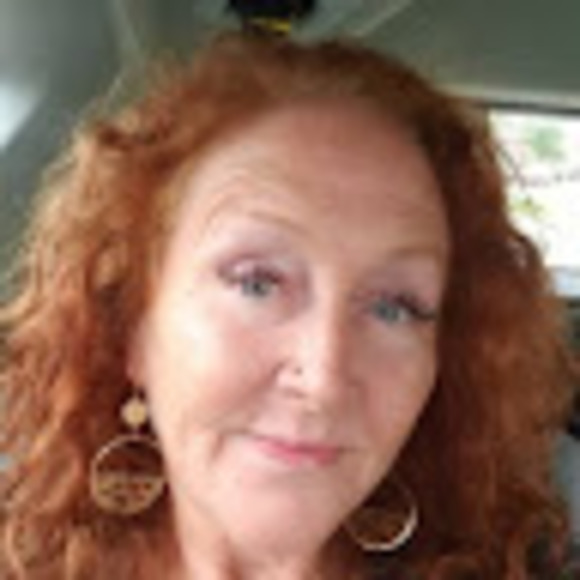 Meet your Posher, Reddhott - Picture 1 of 1